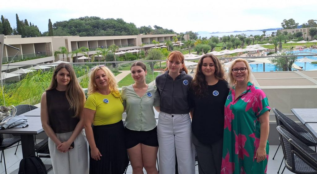 Platené stáže pri mori - Grécko a Španielsko 2026.